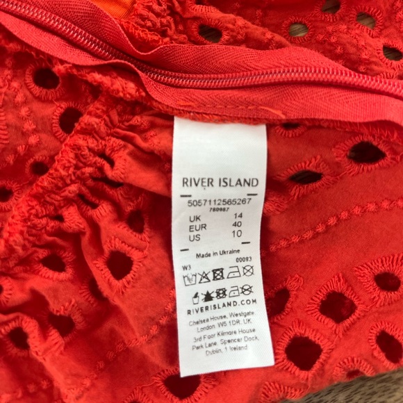 EUC River Island Red Eyelet Embroidered Open Back Blouse with Ruffles - Picture 6 of 7